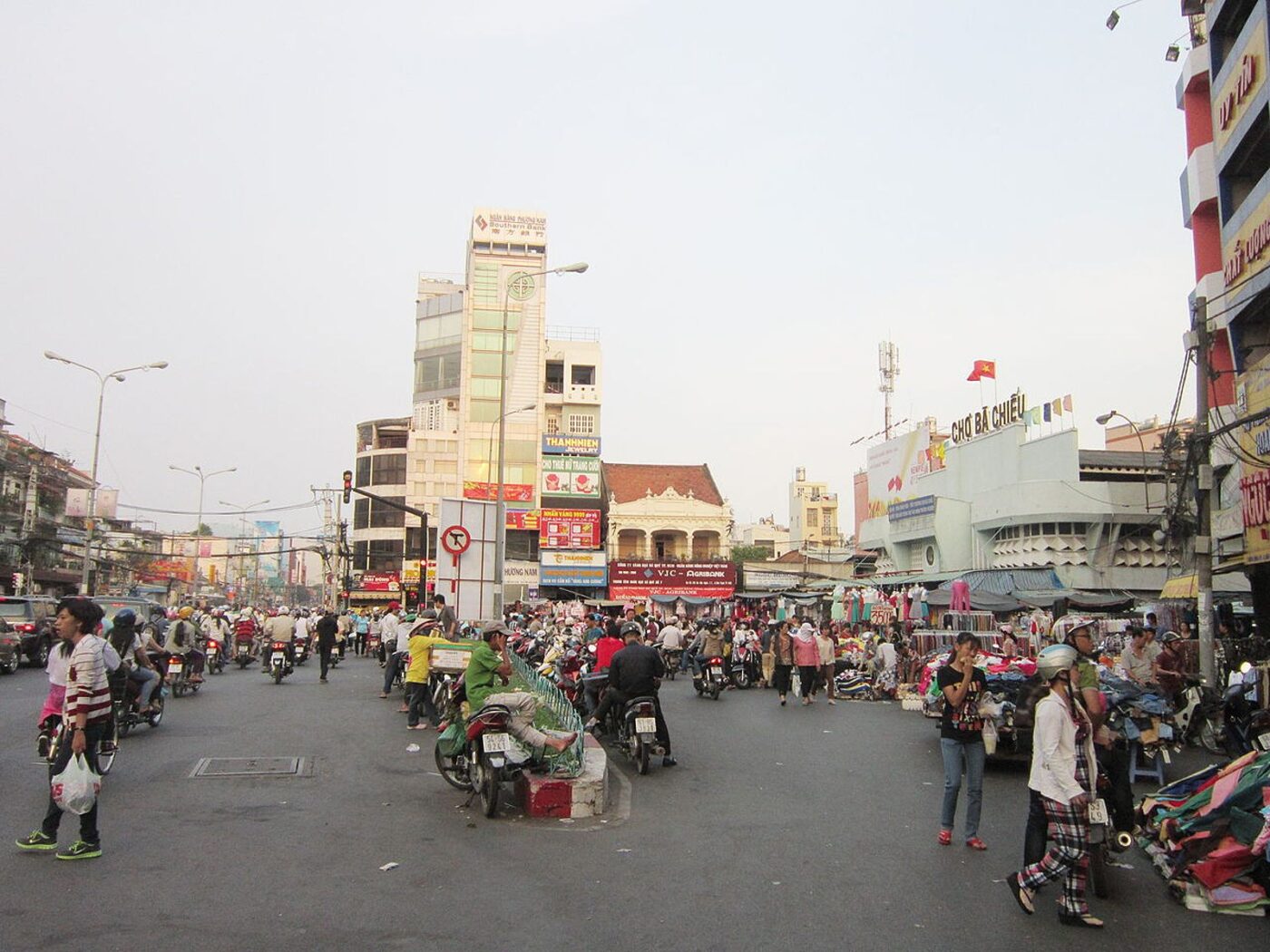 Viết câu chuyện riêng